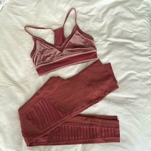 Alo Yoga legging & bralette set